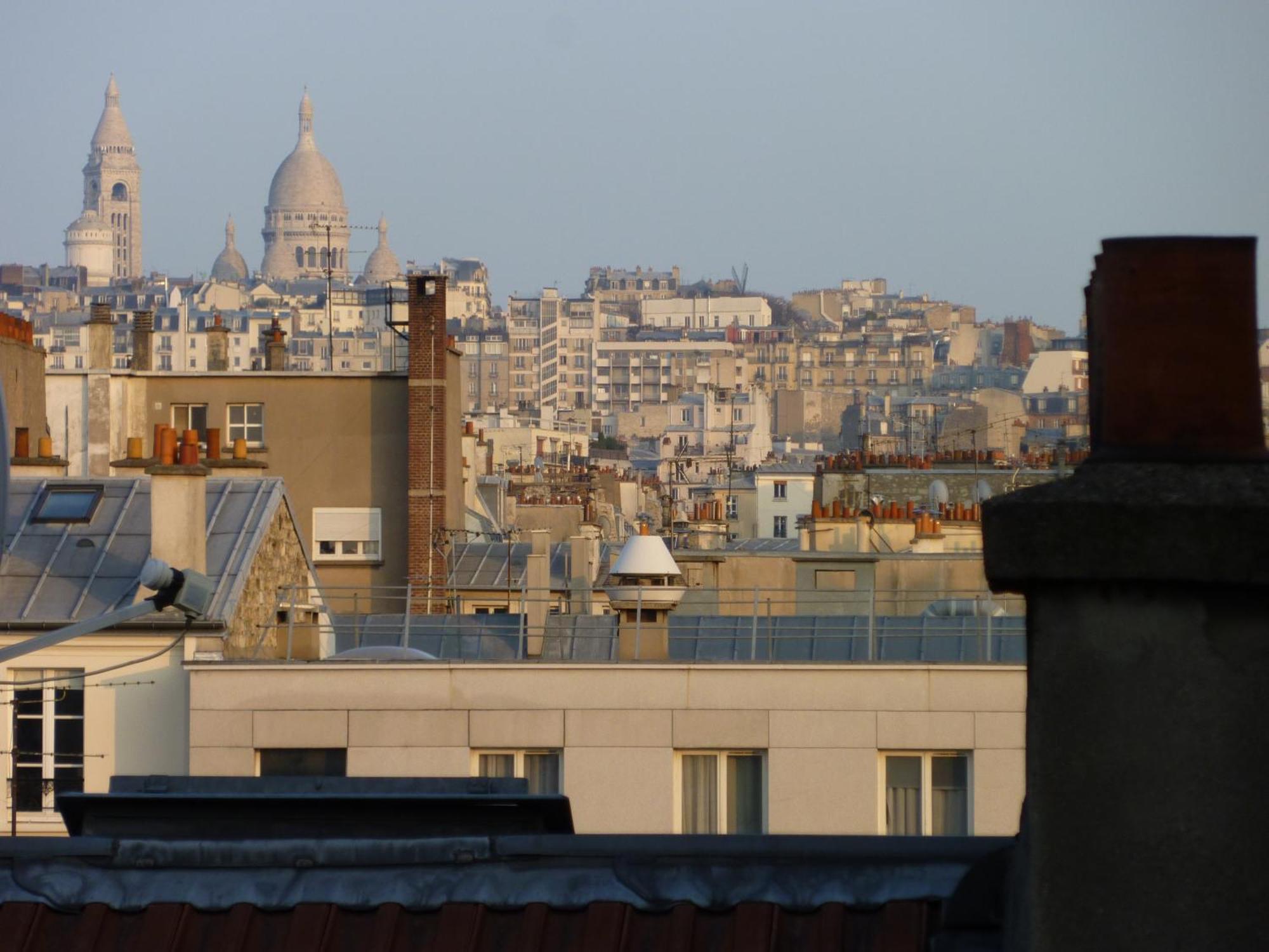 Apartment 3 Business Rooftop View To Montmartre Paris